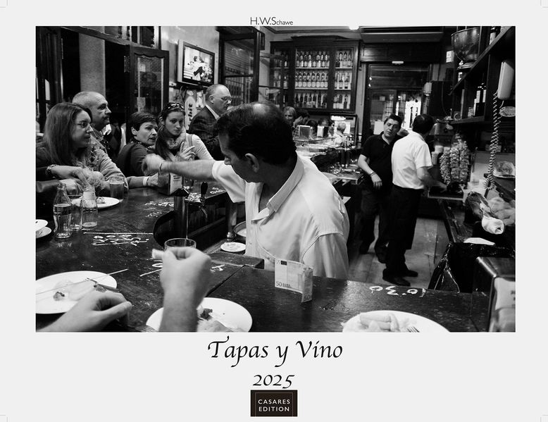 Cover von Tapas y Vino 2025 L 42×55 cm