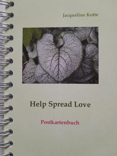 Cover von Help Spread Love Postkartenbuch