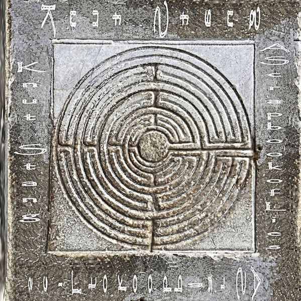 Cover von A Scrapbook of Lies