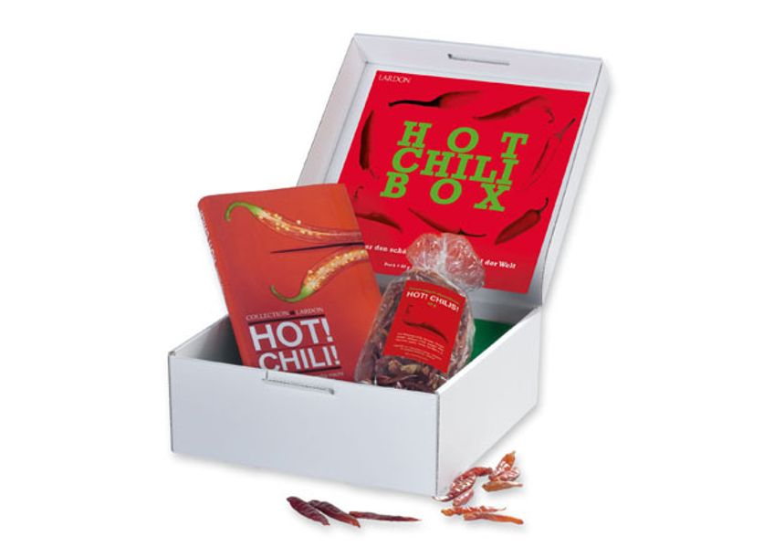 Cover von Geschenkbox mit Buch: DIE CHILI BOX – ALLES ÜBER DEN SCHÄRFSTEN GAUMENKITZEL DER WELT